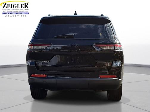 2022 Jeep Grand Cherokee L Altitude