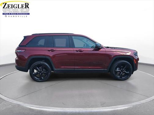 2023 Jeep Grand Cherokee Altitude