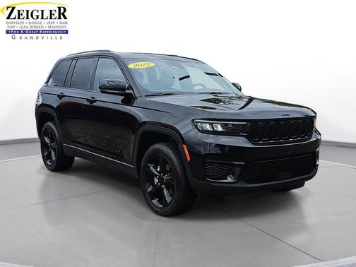 2022 Jeep Grand Cherokee Altitude