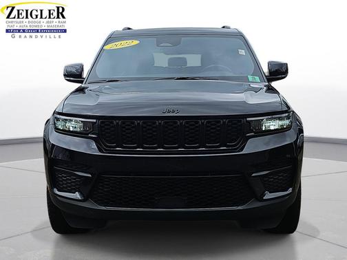 2022 Jeep Grand Cherokee Altitude