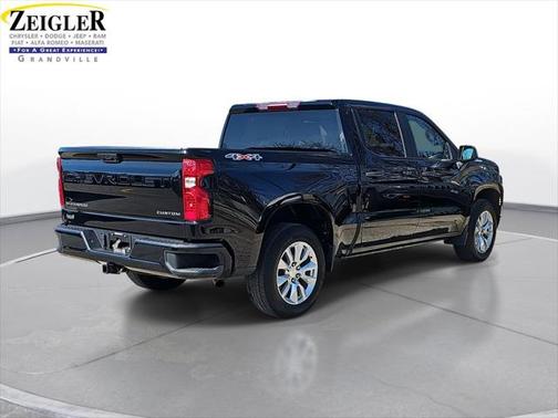 2022 Chevrolet Silverado 1500 Custom