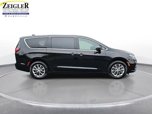 2026 Chrysler Pacifica L