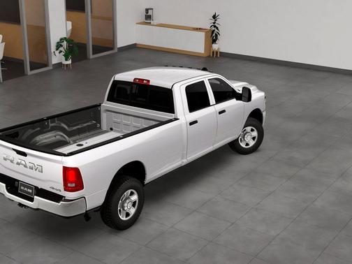 2026 RAM 2500 Tradesman Crew Cab 4x4 8' Box
