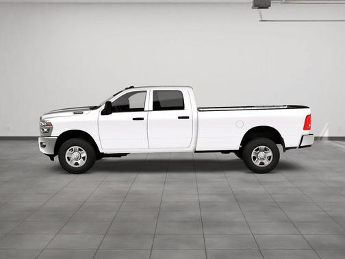 2026 RAM 2500 Tradesman Crew Cab 4x4 8' Box