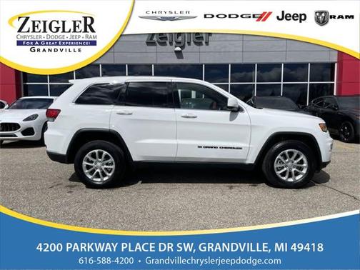 2022 Jeep Grand Cherokee Laredo