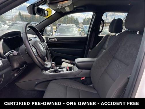 2022 Jeep Grand Cherokee Laredo