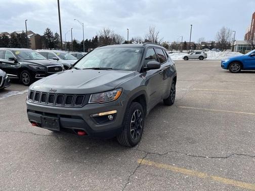 Photo 4 of 8 of 2020 Jeep Compass Trailhawk