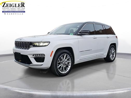 2022 Jeep Grand Cherokee Summit