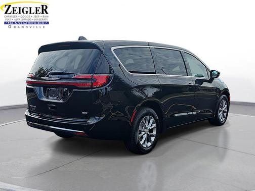 2026 Chrysler Pacifica L