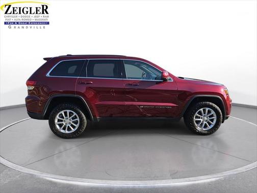 2022 Jeep Grand Cherokee Laredo