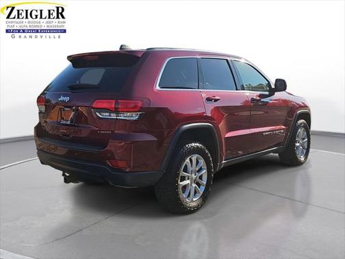 2022 Jeep Grand Cherokee Laredo
