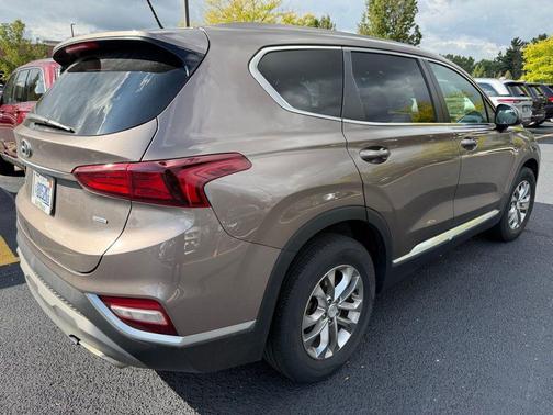 2019 Hyundai SANTA FE SE 2.4