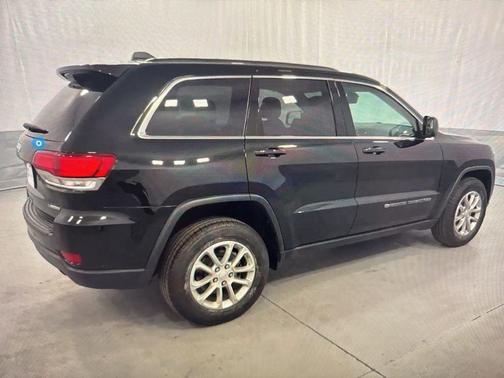 2022 Jeep Grand Cherokee Laredo