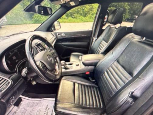 2022 Jeep Grand Cherokee Laredo