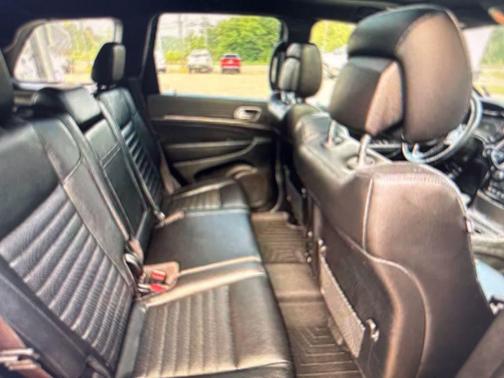 2022 Jeep Grand Cherokee Laredo