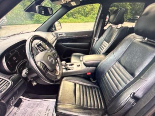 2022 Jeep Grand Cherokee Laredo