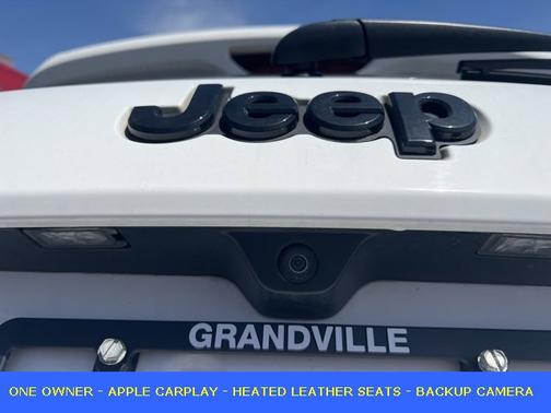 Photo 5 of 20 of 2020 Jeep Grand Cherokee Altitude
