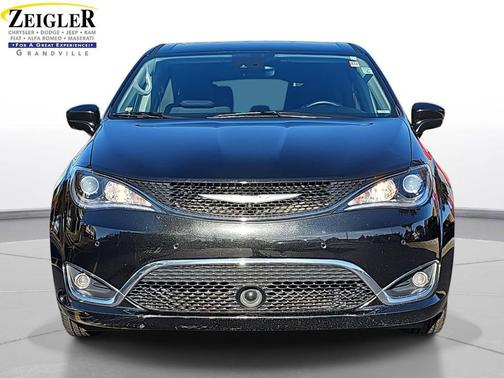 2019 Chrysler Pacifica Touring Plus