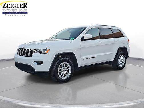2019 Jeep Grand Cherokee Laredo