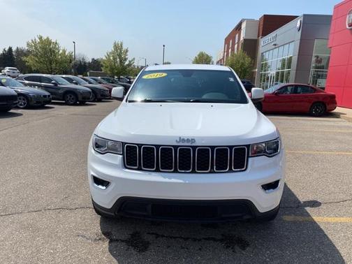 2019 Jeep Grand Cherokee Laredo