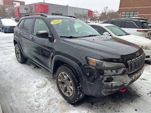2022 Jeep Cherokee Trailhawk