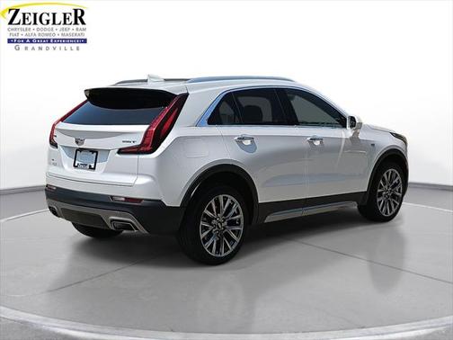2020 Cadillac XT4 Premium Luxury