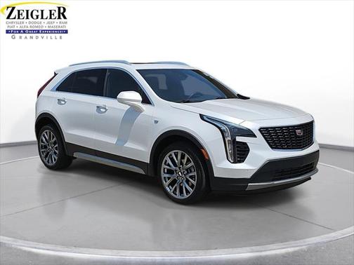 2020 Cadillac XT4 Premium Luxury