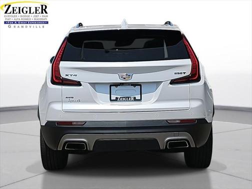 2020 Cadillac XT4 Premium Luxury