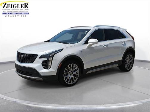 2020 Cadillac XT4 Premium Luxury