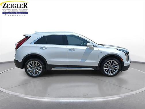 2020 Cadillac XT4 Premium Luxury