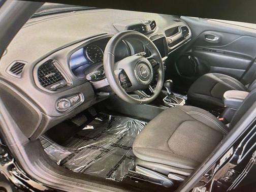 2022 Jeep Renegade Altitude