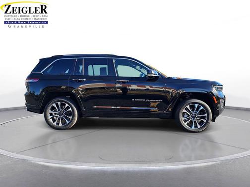 2022 Jeep Grand Cherokee Overland