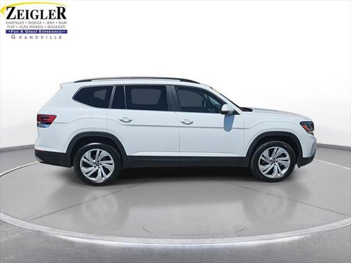 2022 Volkswagen Atlas 3.6L SE w/Technology