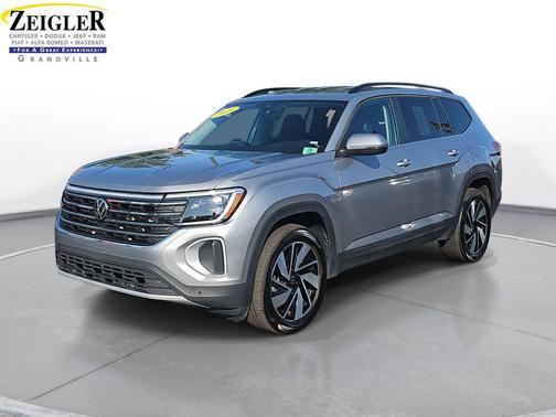2025 Volkswagen Atlas 2.0T SE w/Technology 4MOTION