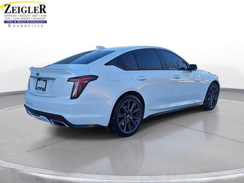 2022 Cadillac CT5 Sport