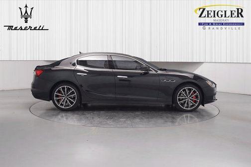 2023 Maserati Ghibli Modena Q4