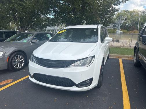2020 Chrysler Pacifica L
