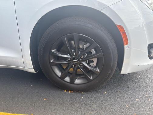 2020 Chrysler Pacifica L