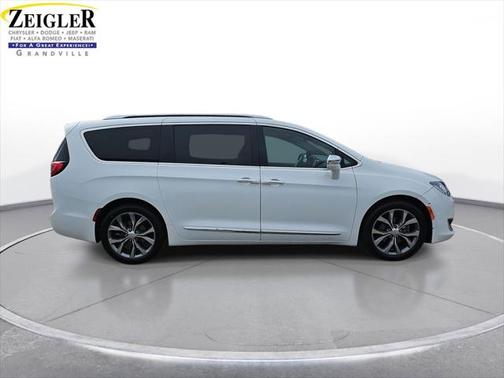 2020 Chrysler Pacifica Limited