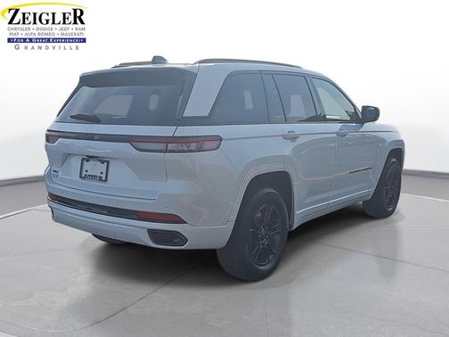 2025 Jeep Grand Cherokee 4xe Anniversary Edition