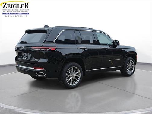 2025 Jeep Grand Cherokee Summit