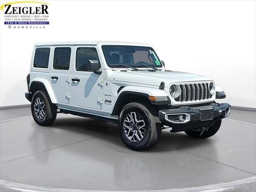 2024 Jeep Wrangler 4-Door Sahara 4x4