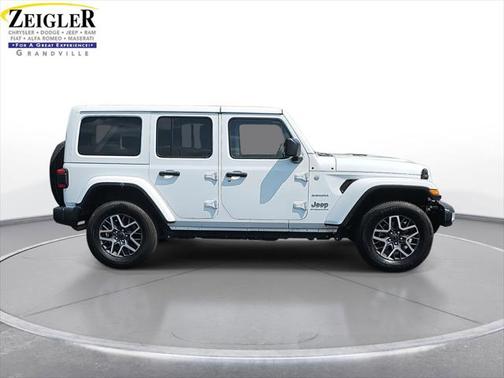 2024 Jeep Wrangler 4-Door Sahara 4x4