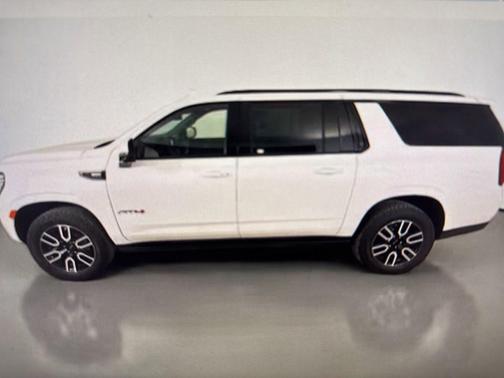 2024 GMC Yukon XL 4WD AT4