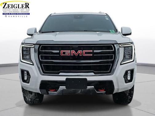 2024 GMC Yukon XL 4WD AT4