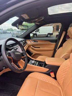 2023 Jeep Grand Cherokee L Summit Reserve
