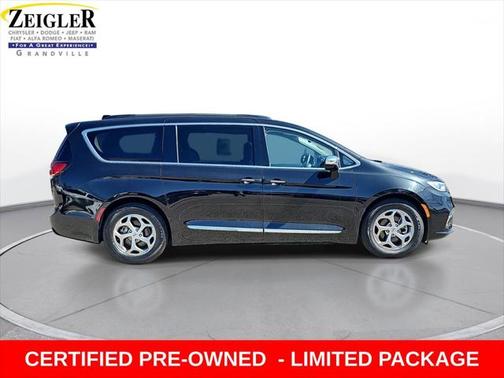 2023 Chrysler Pacifica Limited