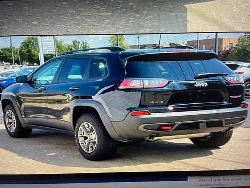 2022 Jeep Cherokee Trailhawk