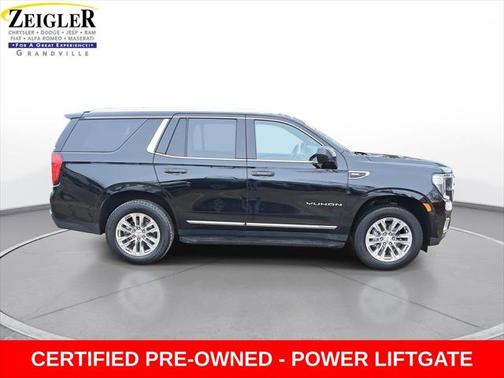 2023 GMC Yukon SLT