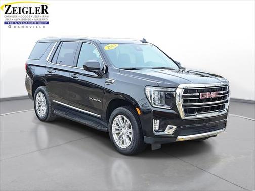 2023 GMC Yukon SLT